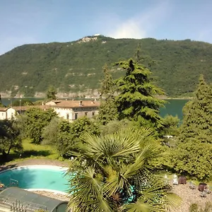 Hotel Bredina, Sale Marasino